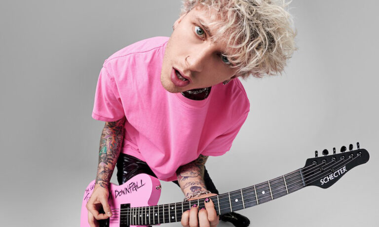 Machine-Gun-Kelly-Press-Photo-768x461